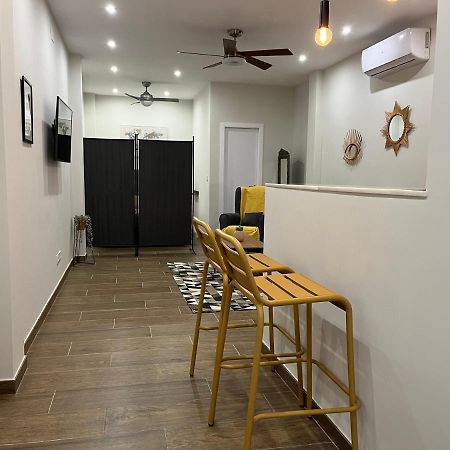 Acogedor Apartamento En La Buhaira Севілья Екстер'єр фото